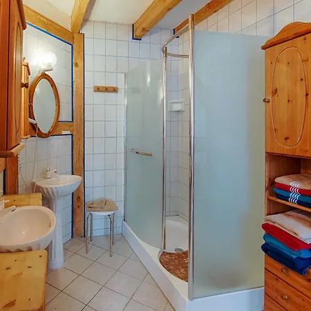 Uns Schuen Holiday home Middelhagen